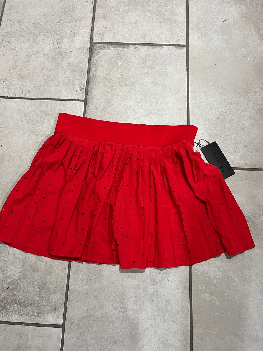 Red Star-Print Pleated Skort